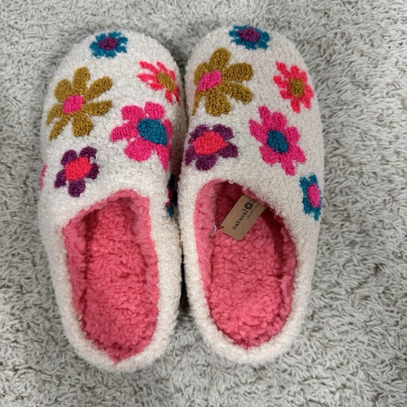 Natural Life Fuzzy Icon Slip On Sherpa Slippers In Cream Daisy Size M Retro Cozy - Picture 12 of 12